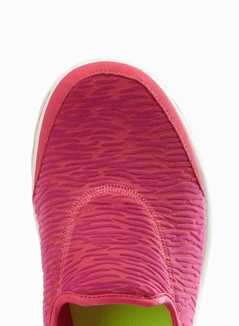 SKECHERS Go Walk Upstage Comfort Shoes