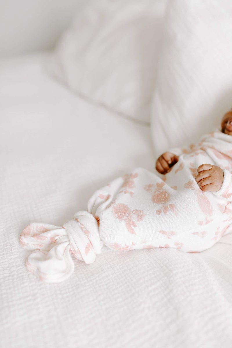 aden + anais Snuggle Knit Knotted Newborn Baby Gown & Hat Set, Rosettes - Image 4