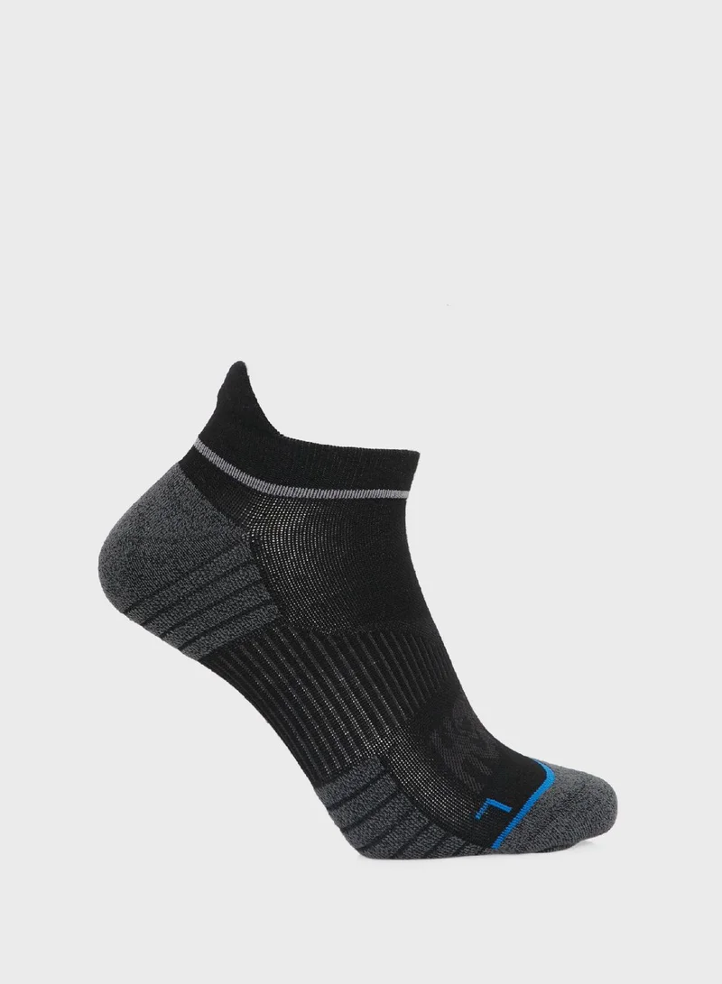 Hoka 3 Pack No Show Socks