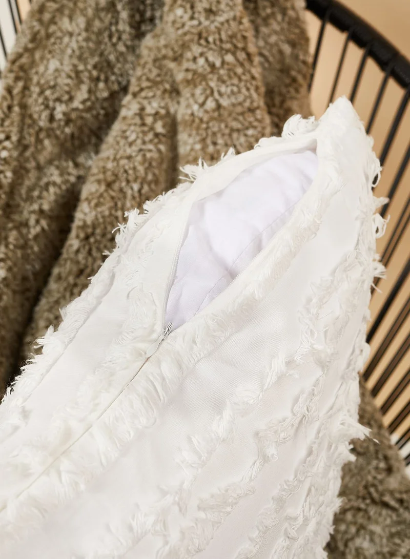 Noire Edit White Fringe Cushion With Insert