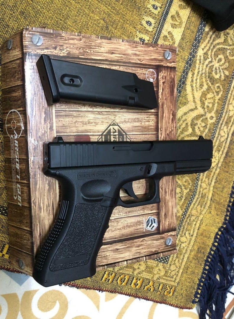 Realistic Metal 6mm Bead Glock Pistol  - Image 3