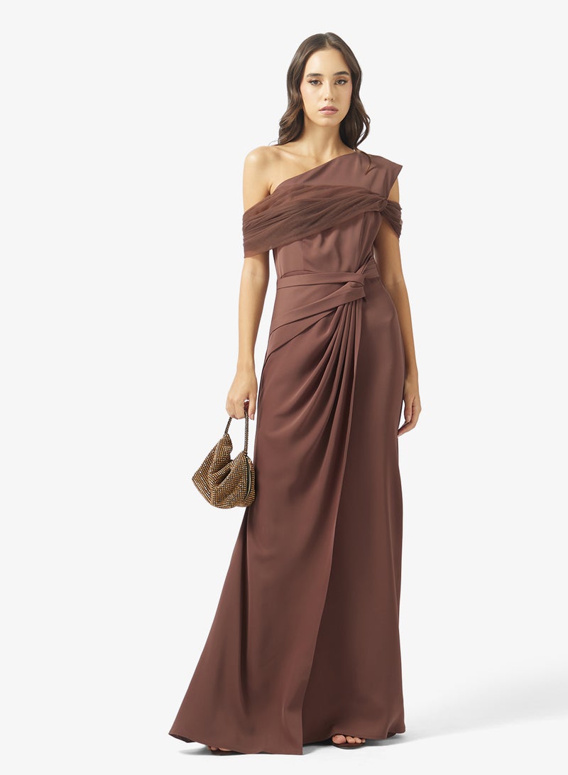 Namshi x Assymetric Drop Shoulder Draped Evening Dress - Image 4