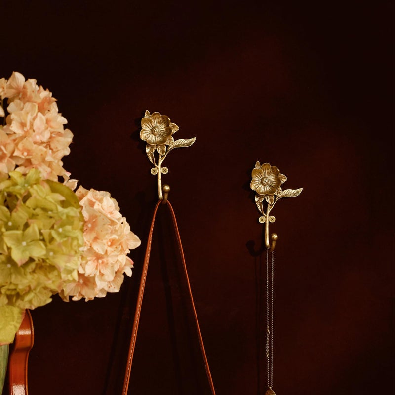 SOFFEE DESIGN 2PCS Golden Flower Metal Hooks, Heavy Duty Coat Hanger for Entryway Bathroom Living Room, Vintage Style Robe Hook - Image 5
