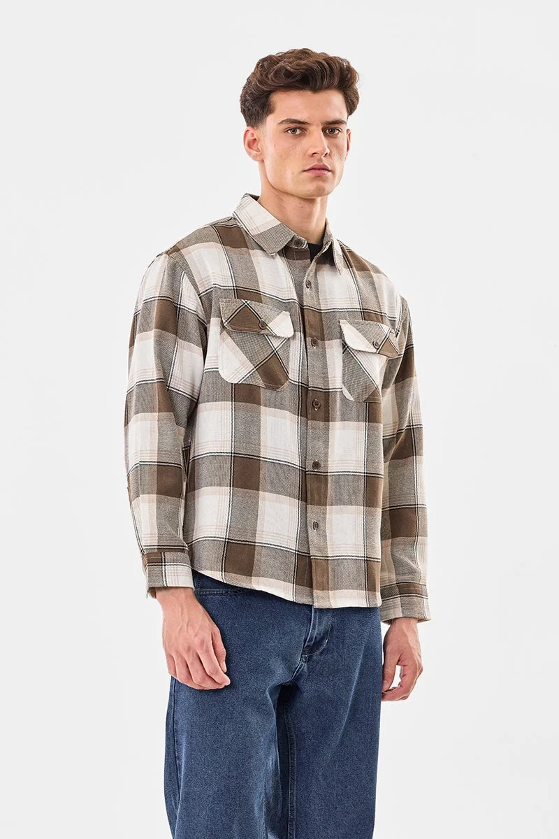 سنيتش قميص كاروهات بجيوب مزدوجة وقصة مريحة