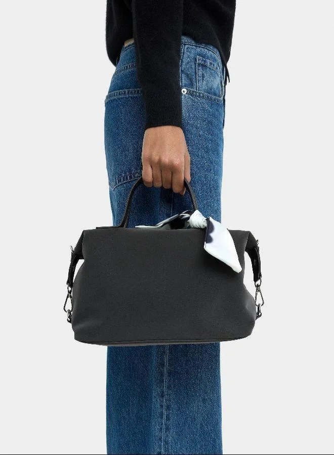 بارفوا حقيبة يد ذات ملمس ناعم