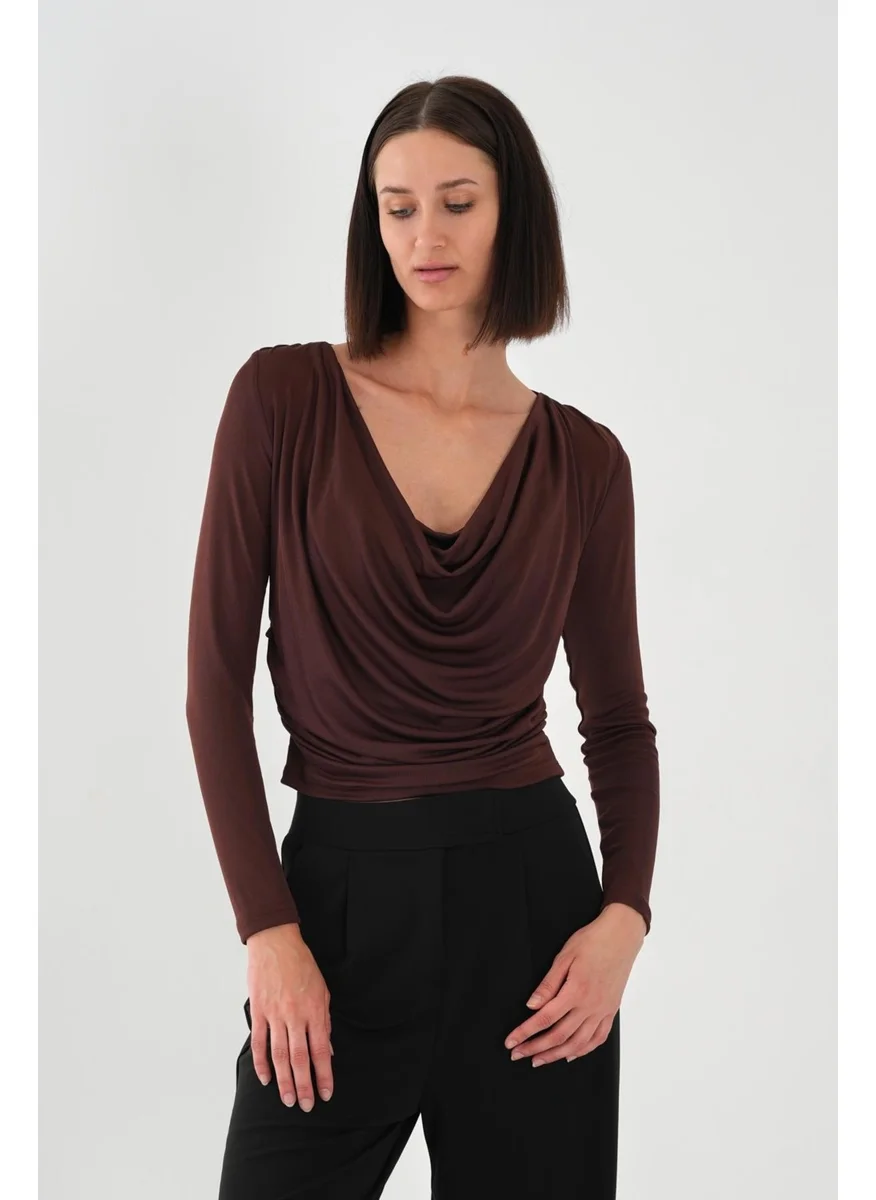 الكسندر جاردي Alexandergardi Cowl Neck Flowy Blouse