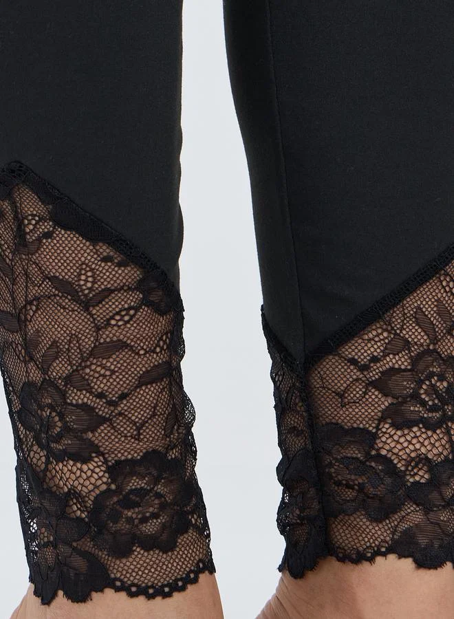 Styli Lace Hem Insert Detail Leggings