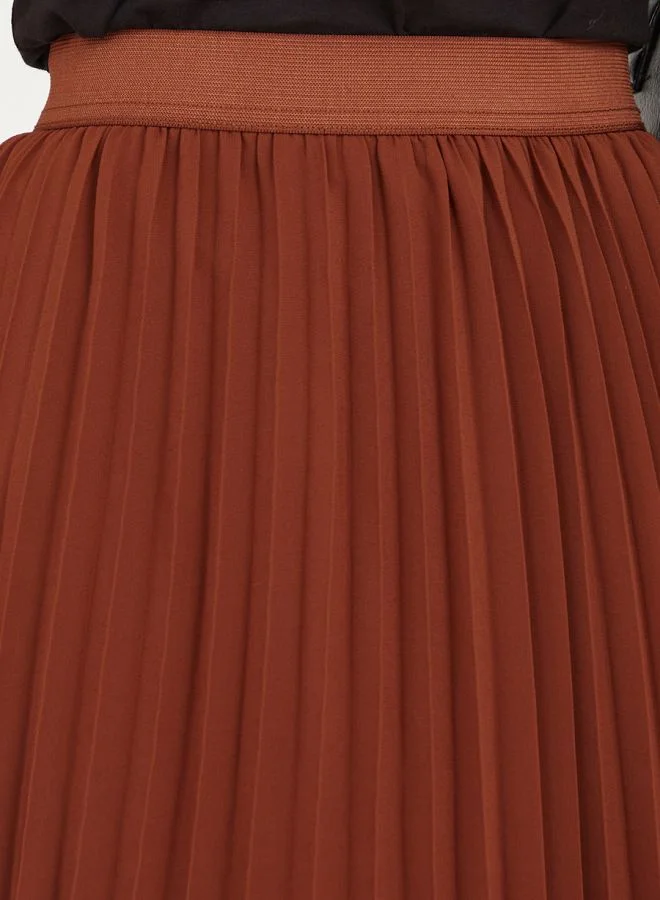 Styli Pleated A-Line Midi Skirt