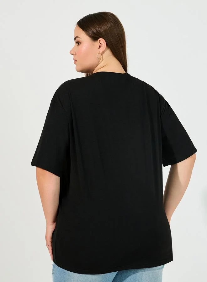 Styli Plus Size Rabbit Graphic Print Oversized T-Shirt