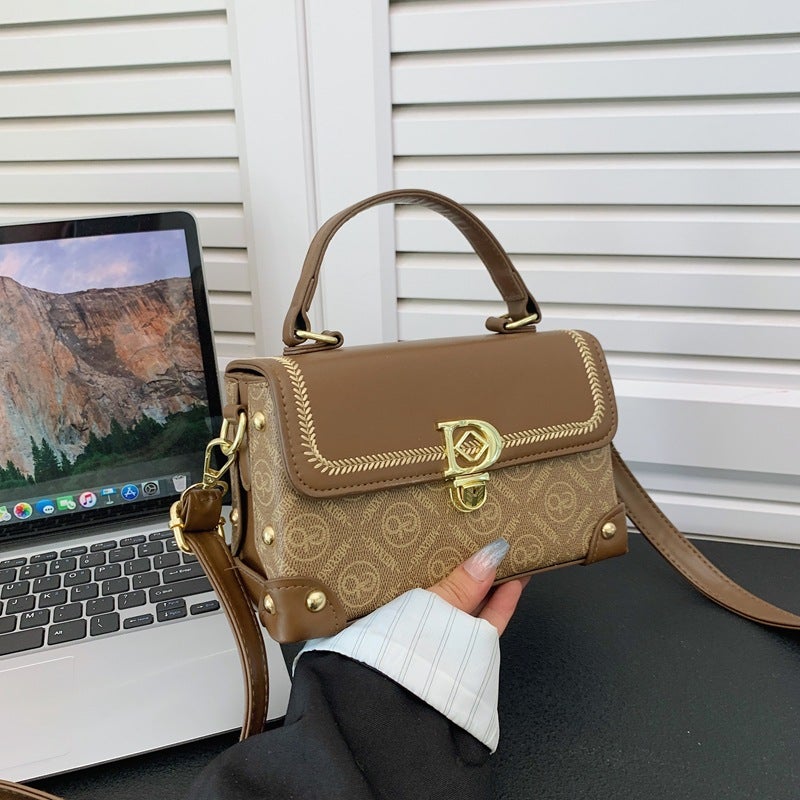 New Embroidered Casual High-Value Small Square Bag Magnetic Buckle Pattern Shoulder Bag New Women'S Crossbody - Image 2