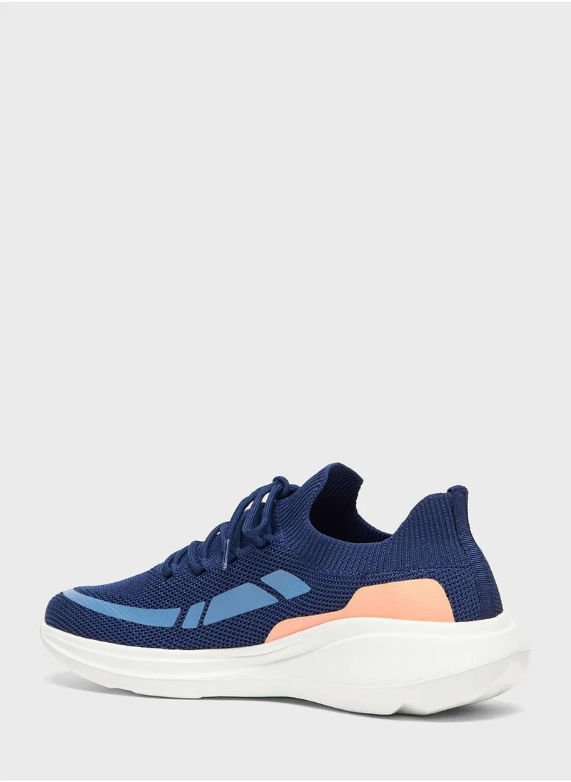 شو اكسبرس Casual Low Top Sneakers