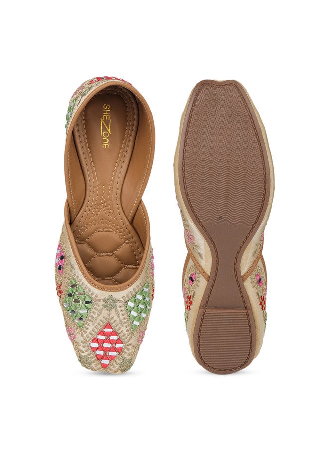 She Zone Gold-Toned Ethnic Mojaris Flats for Women - Image 5