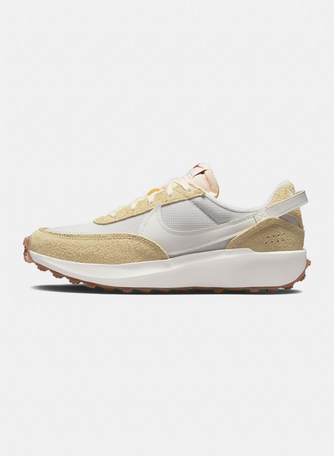 Nike Wmns Nike Waffle Debut Vntg  - Image 2