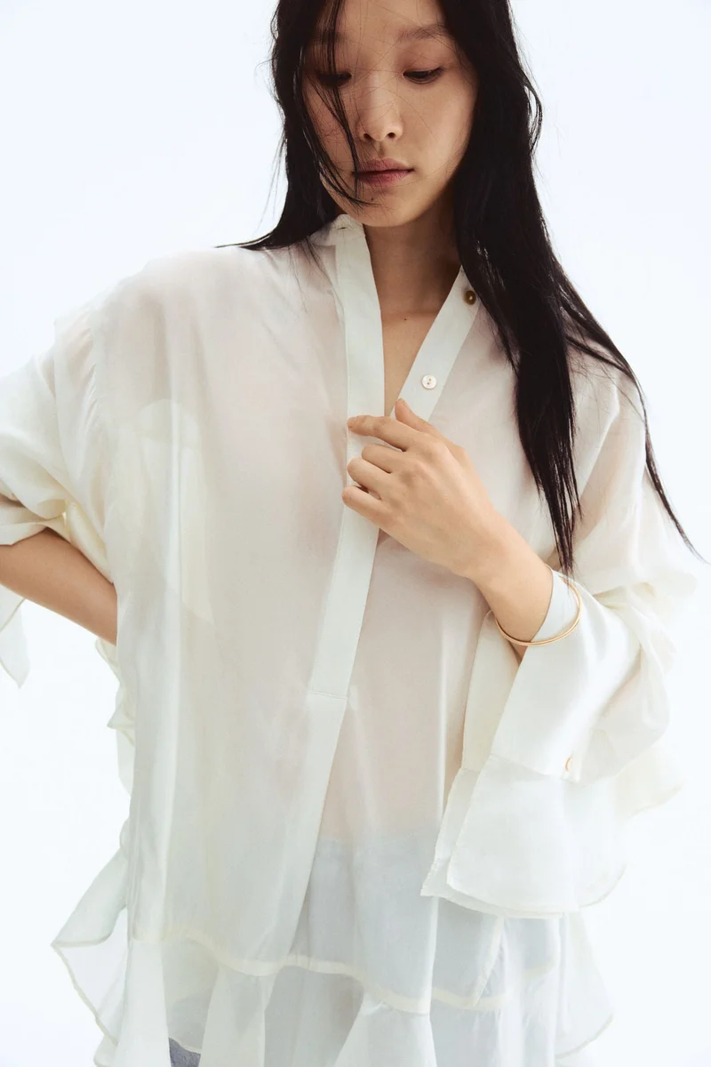 H&M Flounced blouse