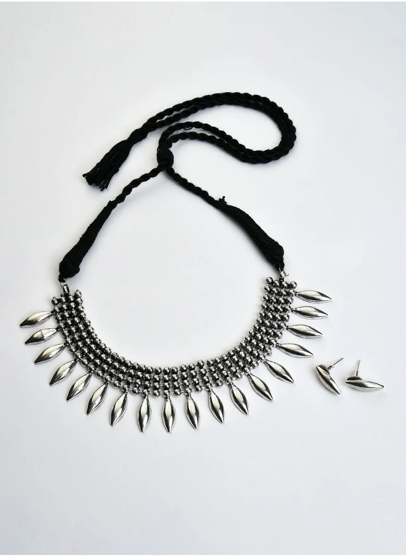 SOHI Silver Plated Designer Necklace Set