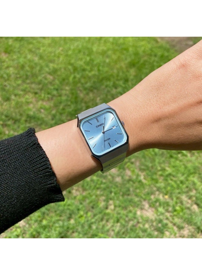 كاسيو ساعة كاسيو MTP‑B185D‑2A2VDF رجالية، قرص أزرق فاتح، سوار ستانلس ستيل، مقاومة للماء حتى 50 متر - Image 2