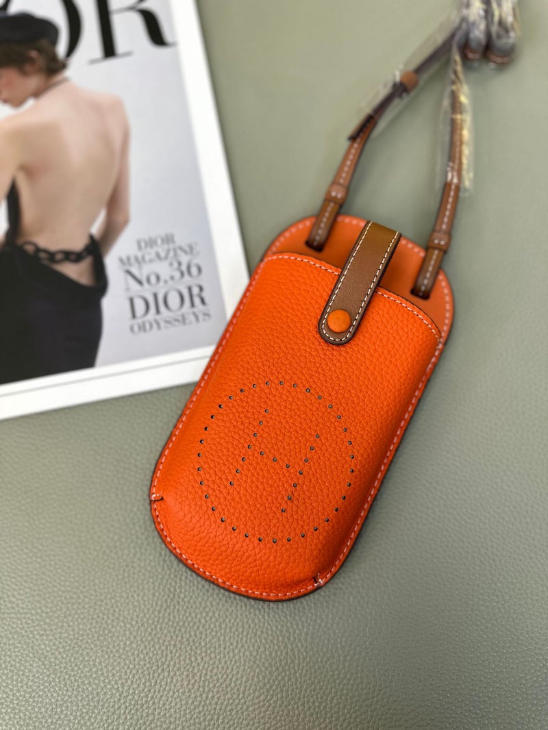 Mobile Phone Bag Women'S New 2025 Explosive Fashion Super Fire Shoulder Crossbody Bag Cowhide Small Bag Stylish Lightweight Genuine Leather - Image 3