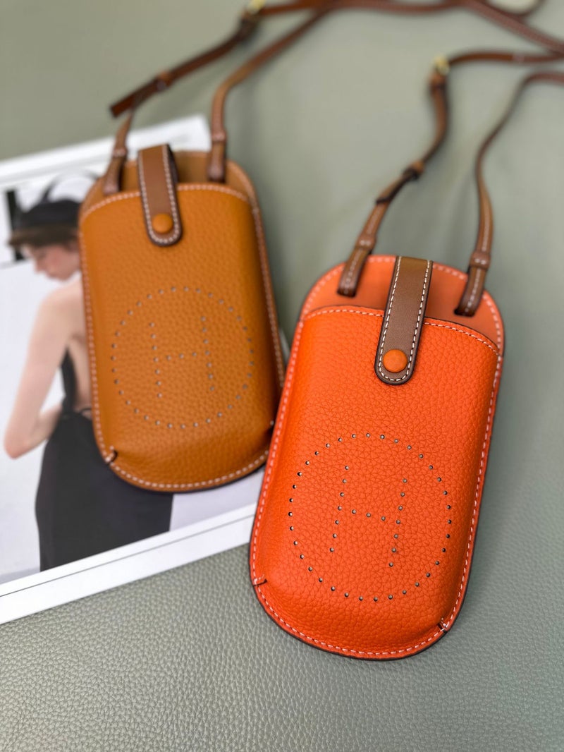 Mobile Phone Bag Women'S New 2025 Explosive Fashion Super Fire Shoulder Crossbody Bag Cowhide Small Bag Stylish Lightweight Genuine Leather - Image 2