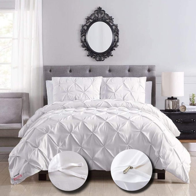 ULTRA SILKY SOFT PINCH PLEATED EGYPTIAN COTTON SUPER KING PLUS 120X120 SIZE 3PIECES DUVET COVER HIDDEN ZIPPER CLOSER CORNER TIES DURABLE AND FADE RESISTANT PINTUCK WHITE
