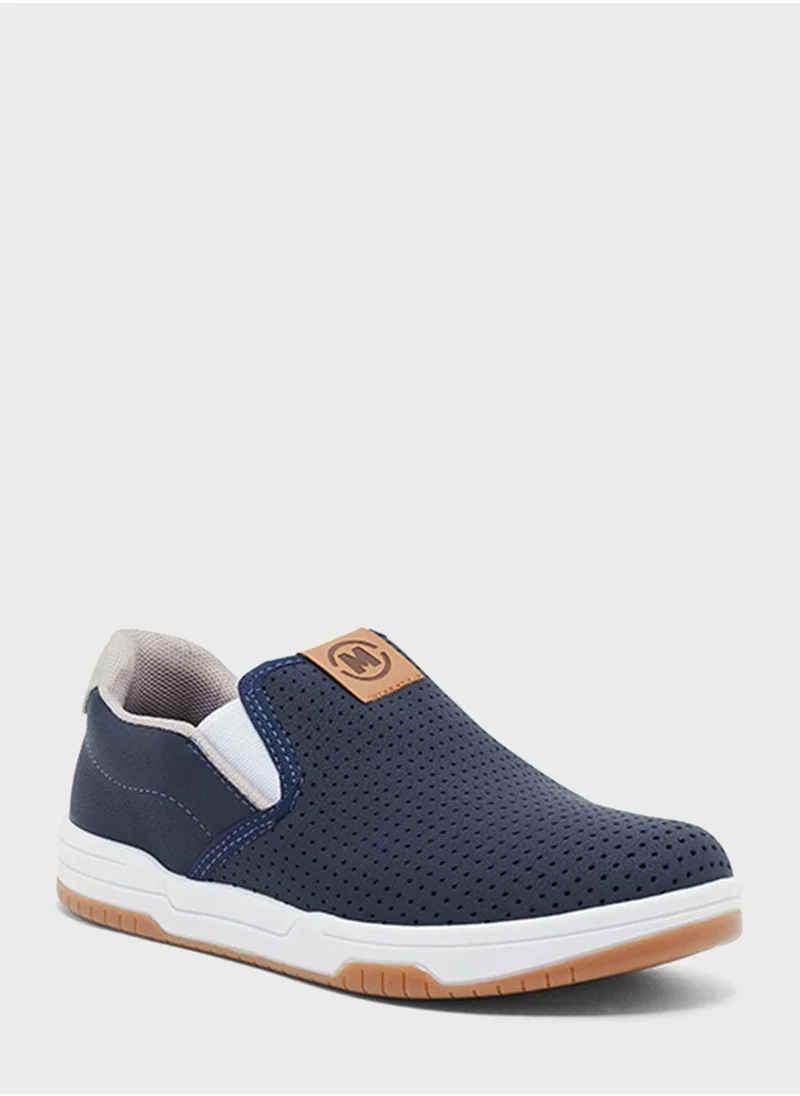 MOLEKINHO Kids Cheung Slip On Sneakers