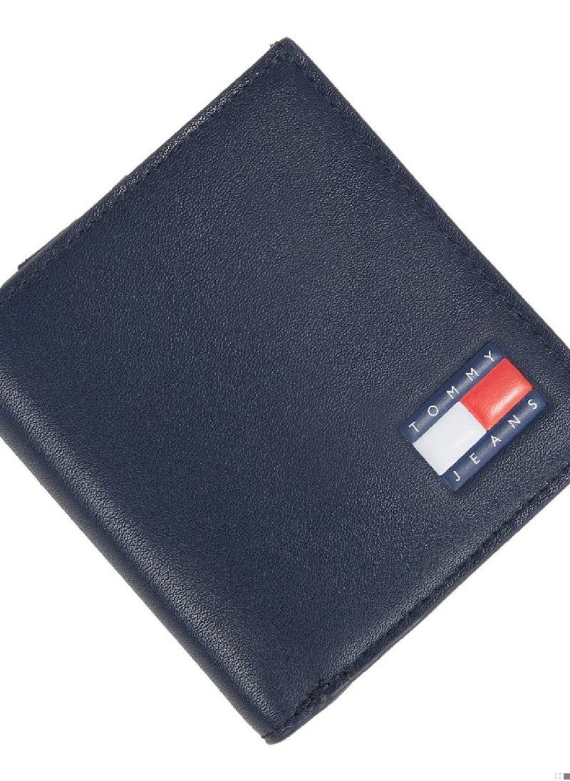 TOMMY JEANS Heritage Slim Wallet  - Image 4