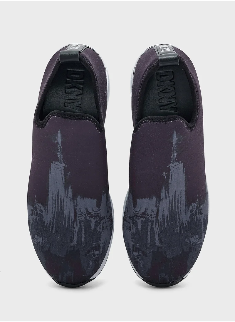 دكني Parks Skyline Slip On Wedge Sneaker