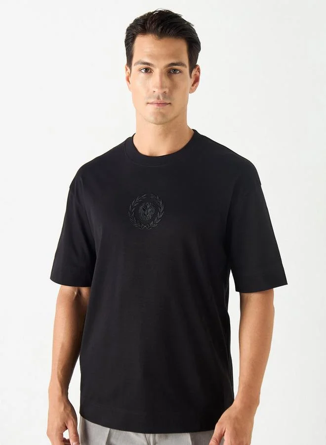 Emperor Emperor Logo Embroidered T-shirt with Short Sleeves and Crew Neck