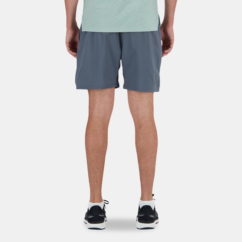 نيو بالانس شورت الجري سبورت اسنشالز للرجال - Image 2