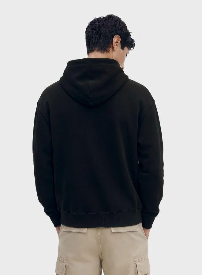 The Indian Garage Co Men Boxy Fit Printed Crew Neck Full Sleeves Overhead Hooded Sweatshirt