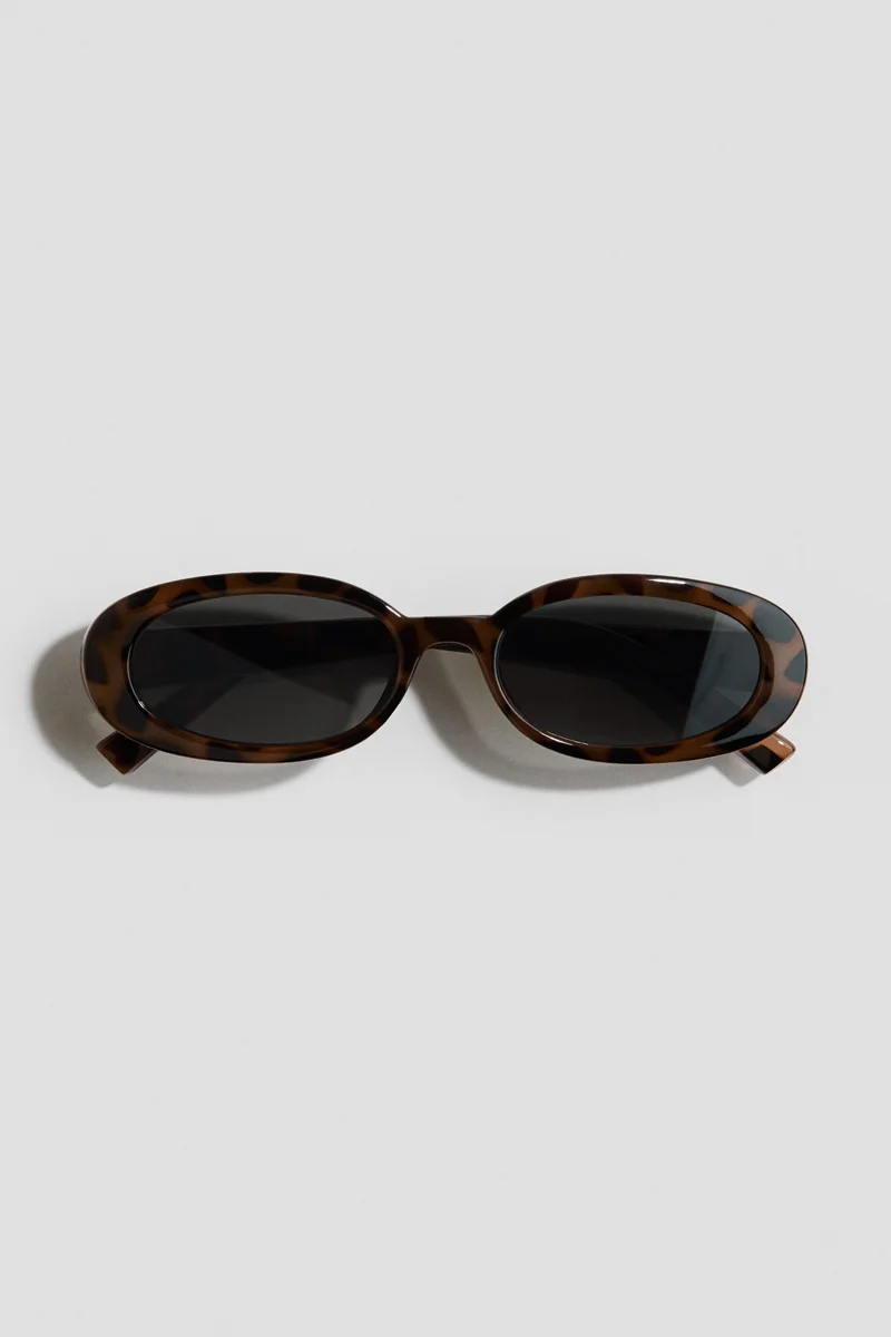 Oval sunglasses