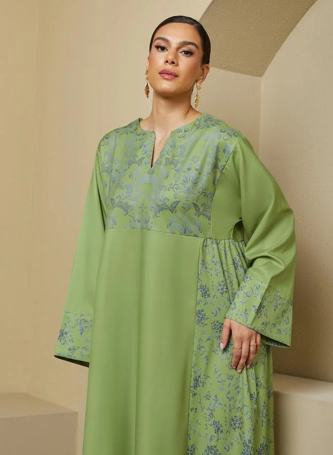 Styli Printed Panel A-Line Notch Neck Jalabiya