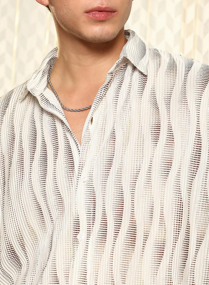 Campus Sutra Campus Sutra Men's Cream White Metallic-Gradient Pleated Shirt | Regular Fit Full Sleeve Point Collar Wave Pattern Design | Premium Polyester Blend & Breathable Fabric For Versatile Occasions