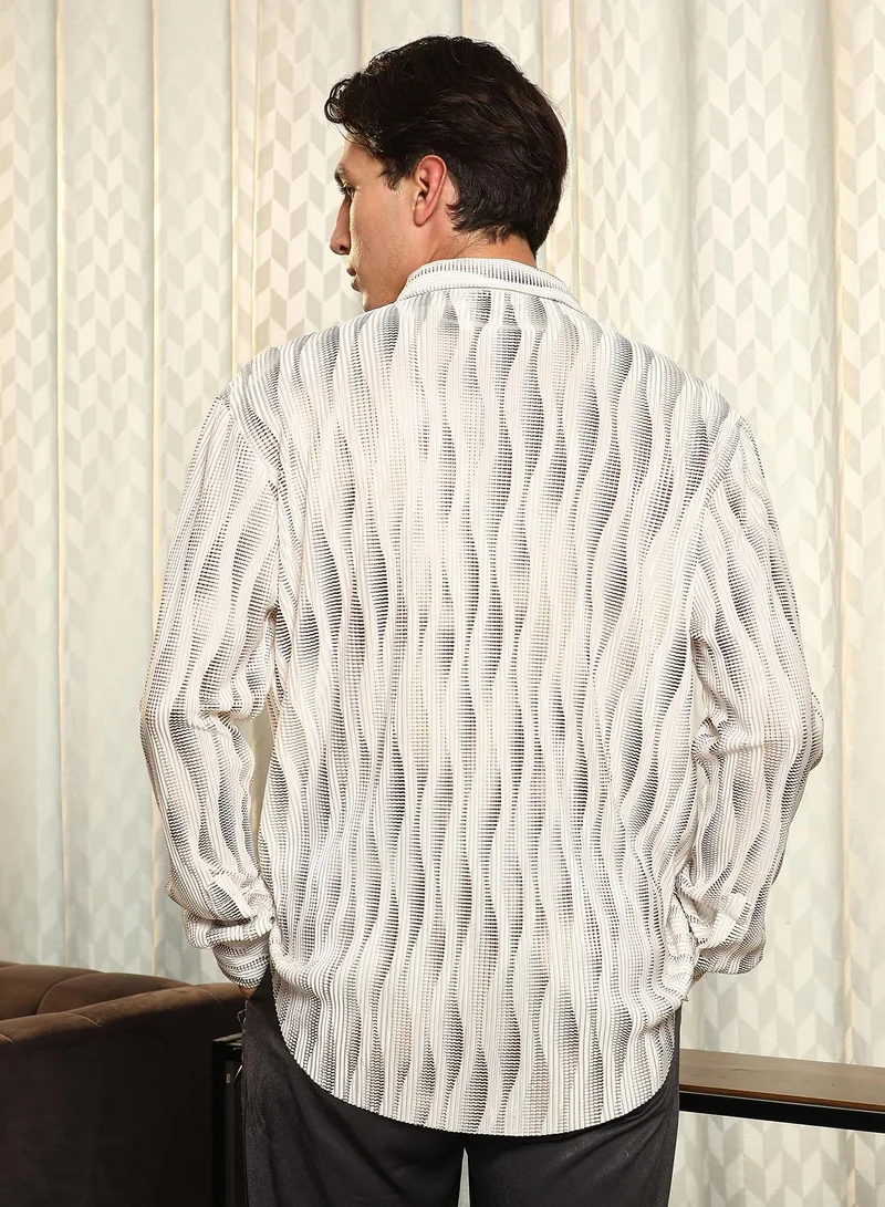Campus Sutra Campus Sutra Men's Cream White Metallic-Gradient Pleated Shirt | Regular Fit Full Sleeve Point Collar Wave Pattern Design | Premium Polyester Blend & Breathable Fabric For Versatile Occasions