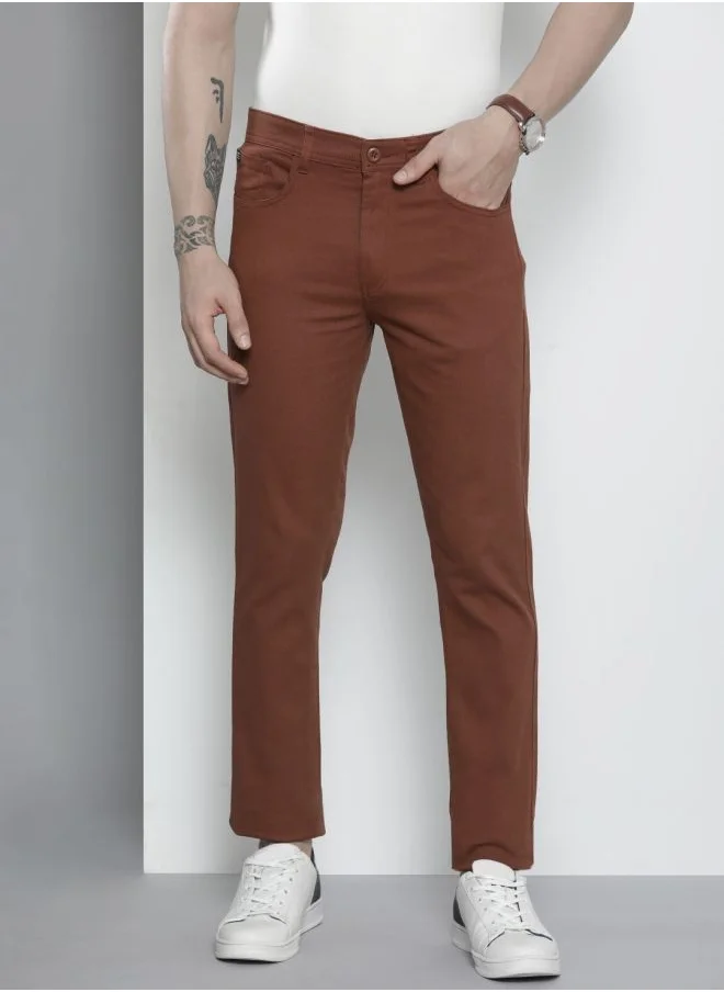 The Indian Garage Co Men Slim Fit Solid Mid-Rise Stretchable Chinos