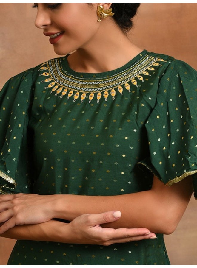 AKS طقم كُرتا وشَرَارة بتصميم دُوبِي باللون الأخضر الداكن مع تطريز - Image 2