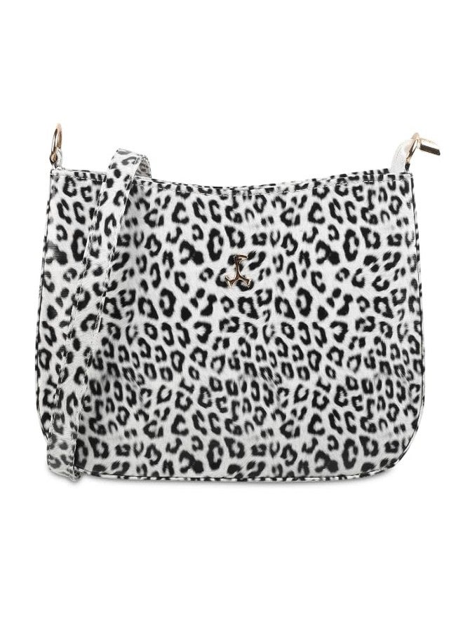 Mochi Women White Textured Spacious Tote Bag (66-272) - Image 1