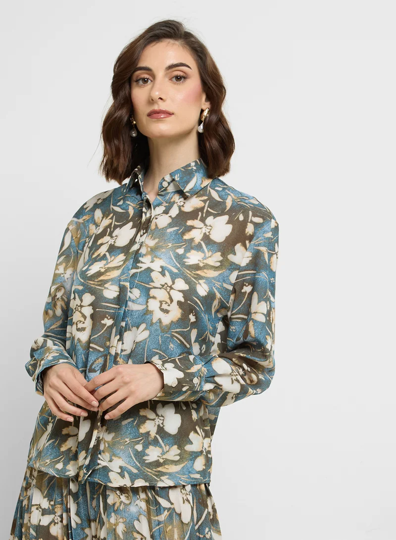 خزانة Printed Shirt & Skirt Set