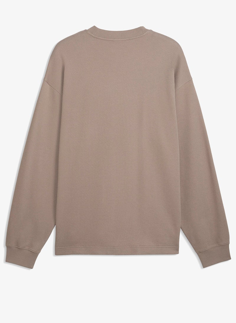 PUMA Essential Elevated Logo Sweatshirt - Image 2