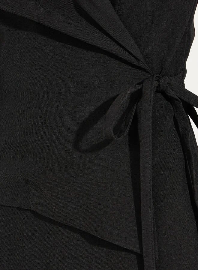 ستايلي فستان ميدي سادة بلا أكمام مع أربطة