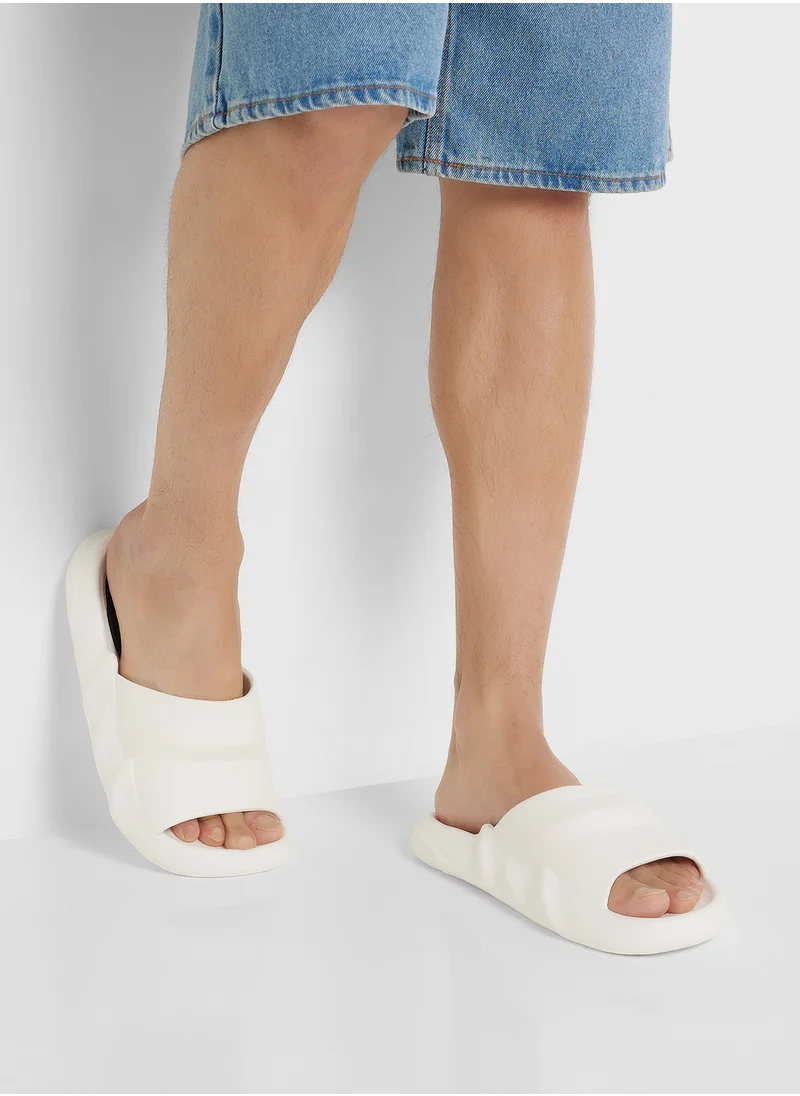سفنتي فايف Casual Foam Slides Sandals