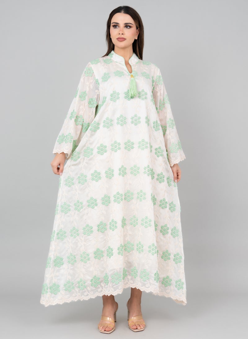 اكسا جلابية مطرزة بنقوش زهور أورا خضراء - Image 1