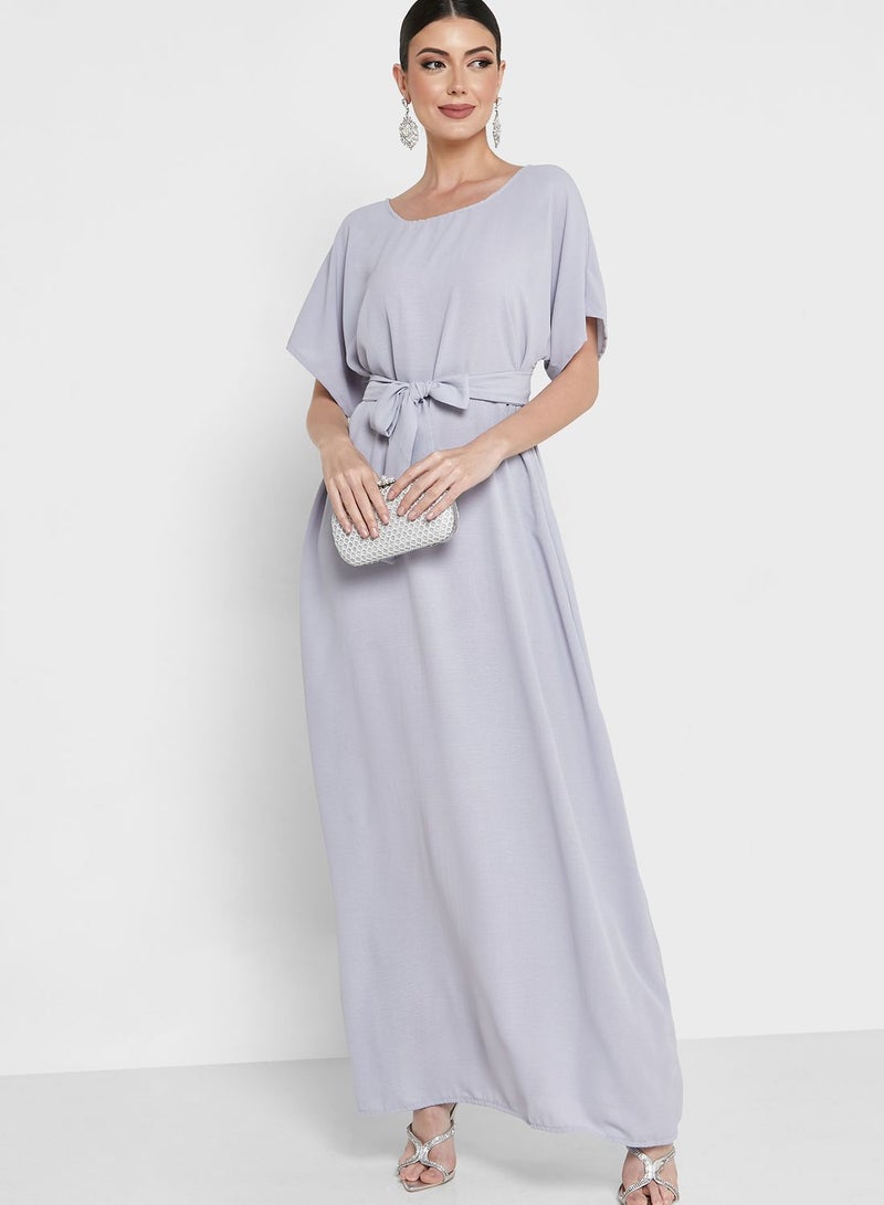 هيا كلوزيت فستان بياقة مربعة وحزام - Image 4