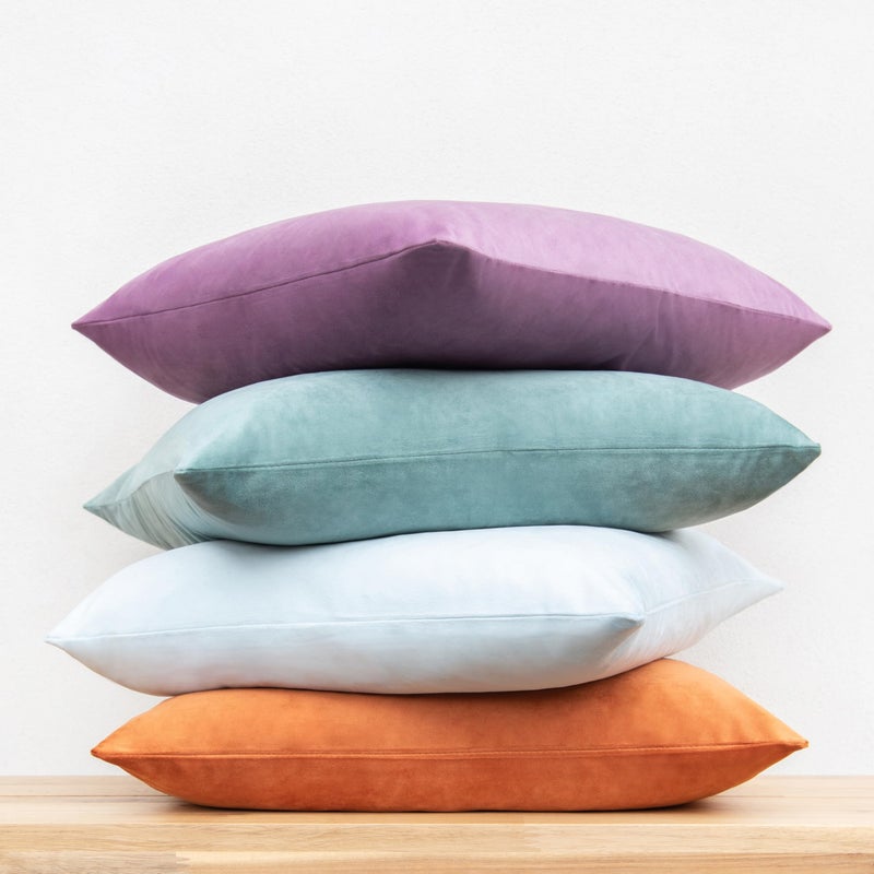 Monday Moose Decorative Throw Pillow Cover Comple Cance Cance Set من 4 تصاميم ناعمة مخملية عصرية مزيج ومطابقة لإدراج وسادة ديكور المنزل غير مدرجة (20 × 20 بوصة أرجوانية/البط البري) - Image 5