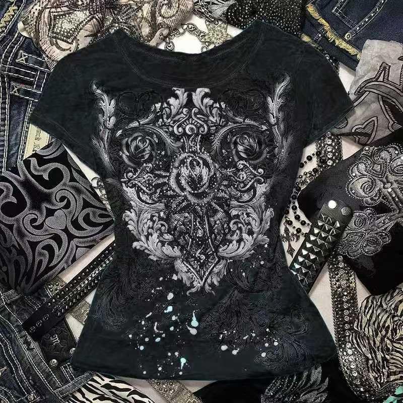 Dynict Womens Y2K Gothic Graphic V-Neck Slim Fit T-Shirt Grunge Vintage Short Sleeve Trendy Crop Tops (Black5,Small) - Image 2