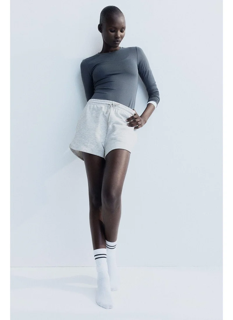 اتش اند ام Sweatshirt shorts