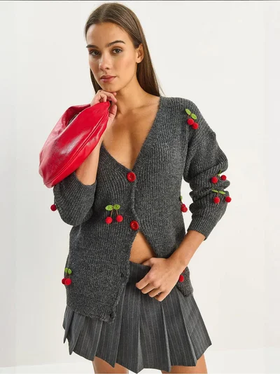 Bianco Lucci LUCCI V-Neck Fruit Embroidered Knitwear Cardigan