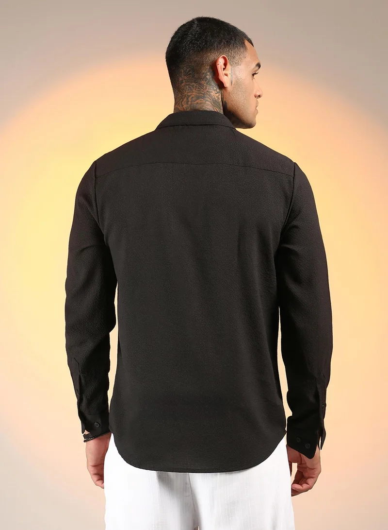 Campus Sutra Men's Midnight Black Solid Seersucker Shirt