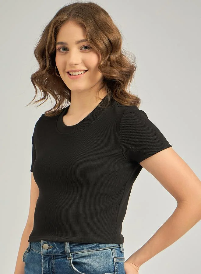 أوجيدر بلوزة اساسية مُجسمة بتفاصيل مضلعة