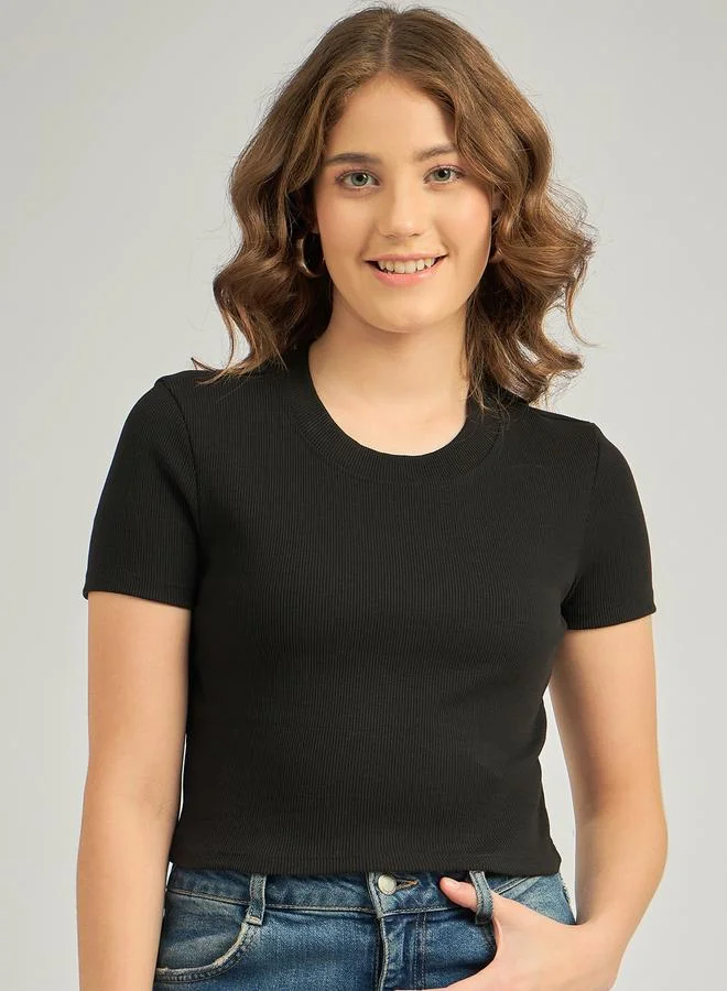 أوجيدر بلوزة اساسية مُجسمة بتفاصيل مضلعة