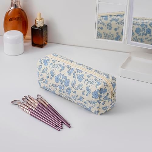 WHHJM Cute Floral Makeup Brush Bag Small Cotton Quilted Cosmetic Bag for Women Travel Toiletry Zipper Make Up Pouch (Blue Floral) - Image 3